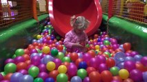 Para interior Niños patio de recreo Niños para entretenimiento complejo laberinto de bolas colinas de trampolín
