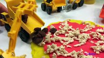 Play Doh Play Mighty Machines CAT Mini Earth Movers Bulldozer Excavator Diggers Loader Dum