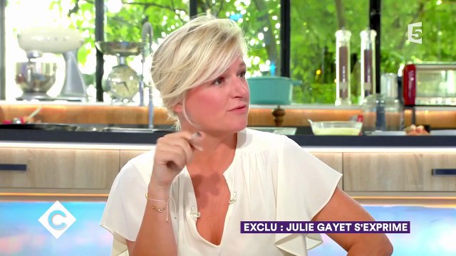 C à Vous : Julie Gayet revient sur le Gayet Gate