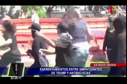 Violento enfrentamiento entre simpatizantes de Trump y sus detractores en California