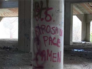 TG 14.11.13 Vicino allo stadio San Nicola un ritrovo per satanisti