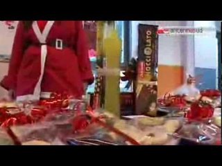 Скачать видео: TG 09.12.13 Babbo Natale fa scalo al Fly Family dell'aeroporto di Bari