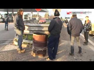 TG 12.12.13 A Bari si allenta la protesta dei Forconi, corteo nel centro cittadino