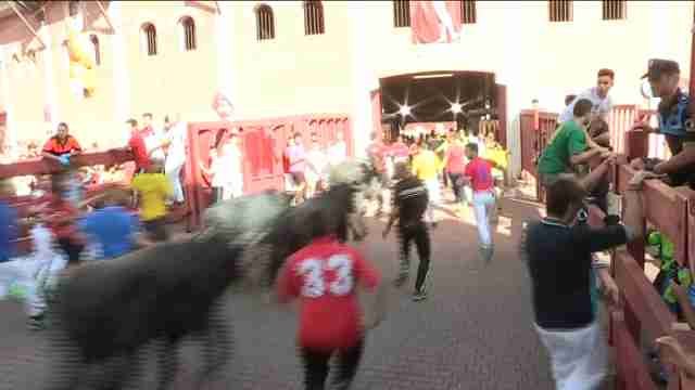 13 heridos leves y 2 reservados en el cuarto encierro de S. S. de los Reyes