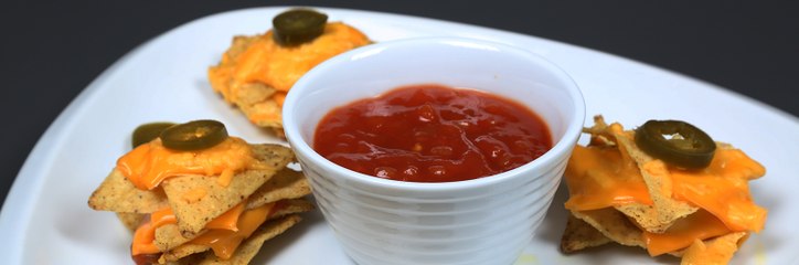 طريقة عمل ناتشوز بالجبنة  بالفيديو