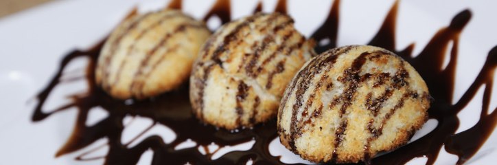 طريقة عمل كرات جوز الهند بمكونين فقط