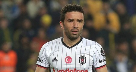 Sakatlığı Nedeniyle Ameliyat Olan Gökhan Gönül, Ekim'de Top Başı Yapacak