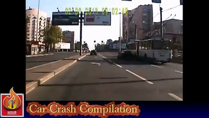 CAR CRASH COMPILATION LONG 2014_clip21