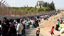 عشرات آلاف السوريين يعودون الى بلادهم من تركيا للاحتفال بالأضحى