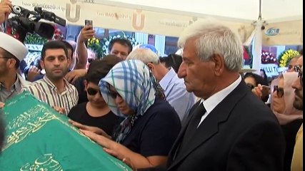 Tuğba Özay: “Vatan, Sapkın Bir İnsanın Kurbanı Oldu”