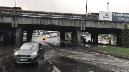 İstanbul'da Yağış Etkili Oluyor