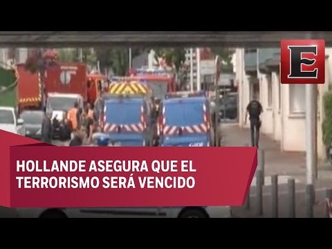 Yihadistas toman rehenes y degollan a cura en Francia