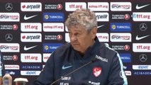 Mircea Lucescu: 