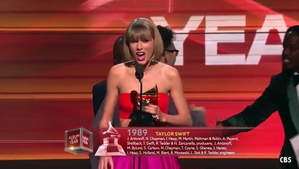 5 Hidden Disses In Taylor Swift&#039;s New Music Video &#039;Look What You Made Me Do&#039;