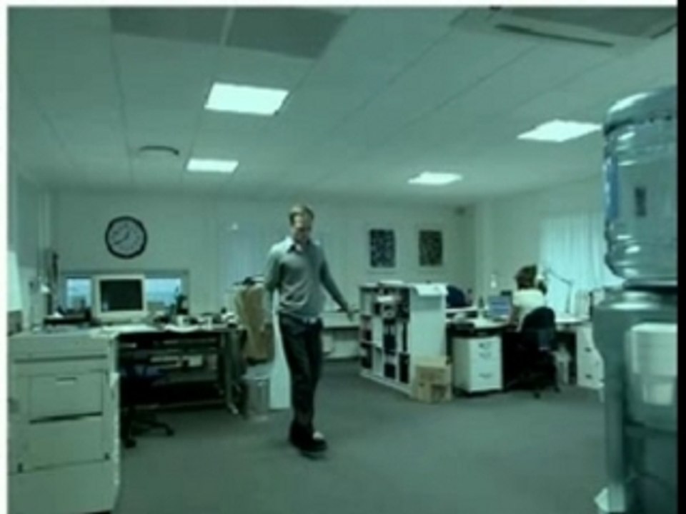 Jonglage au bureau humour