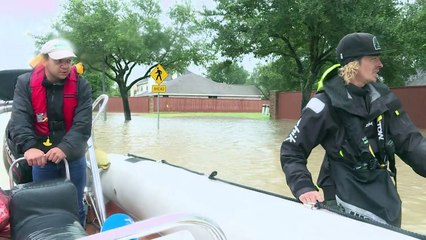 Civilians come to the rescue of storm Harvey victims