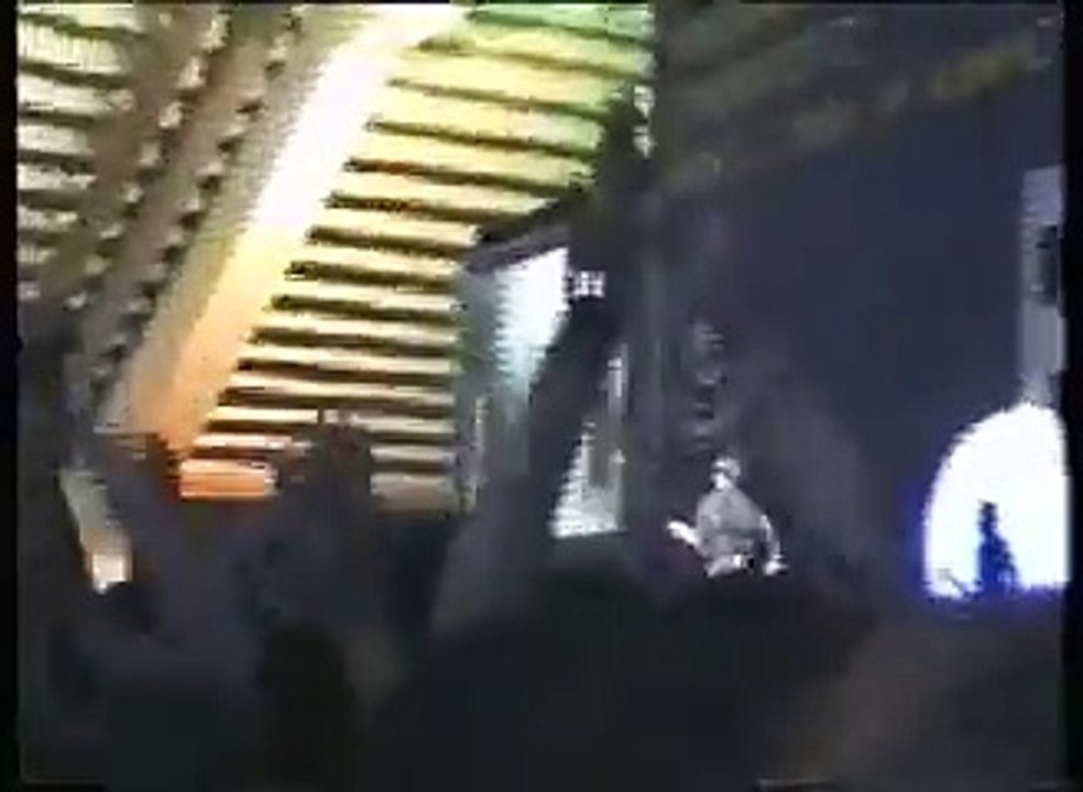 Muse - Plug In Baby, Stunt Festival, 05/26/2002