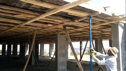 1000 m2 İnşaat Kalıbını Adamlar Böyle Söktü