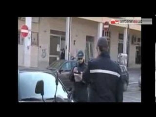 TG 27.01.14 Aggredisce vigile urbano, a morsi gli stacca il naso