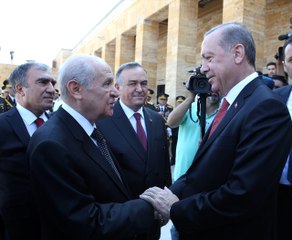 Anıtkabir'de Dikkat Çeken Manzara! Erdoğan ile Bahçeli'nin Sıcak Sohbeti