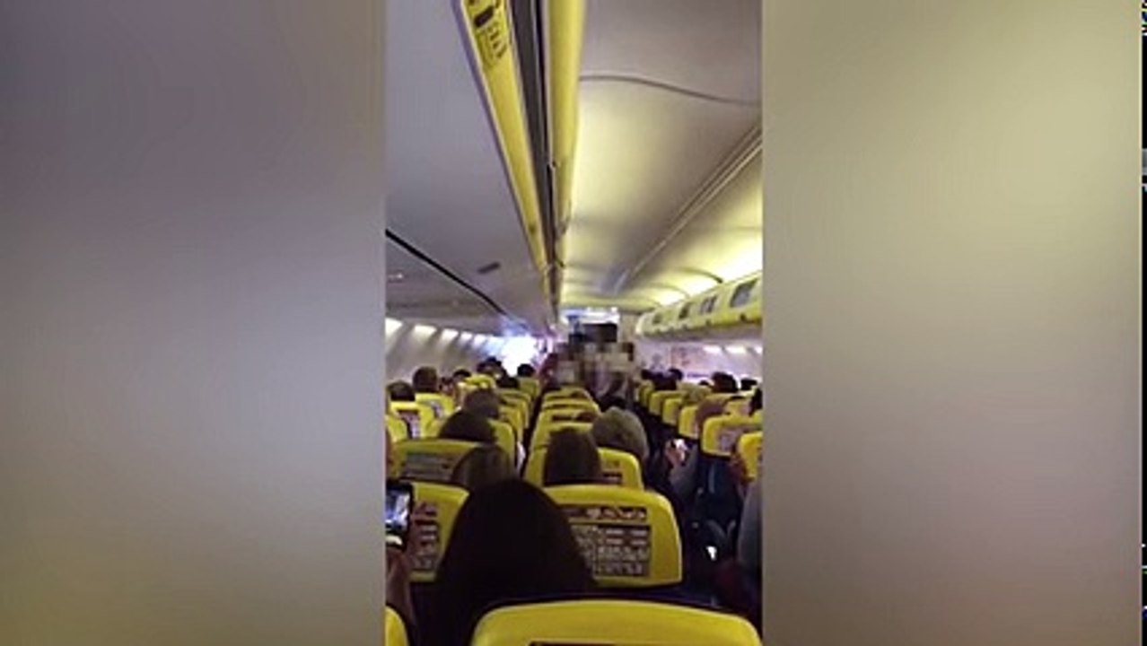 Ivres sur un vol Londres-Ibiza, la compagnie aérienne est forcée de se poser à Bordeaux