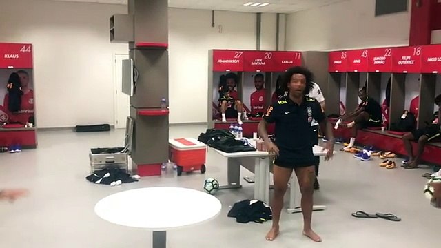 L'incroyable échauffement de Neymar avec la Seleçao !