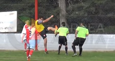 Kararını Beğenmediği Hakeme Tekme Atan Kaleci Gözaltına Alındı