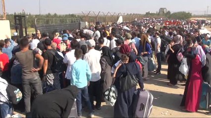 Kilis Türkiye'den Suriye'ye Bayramlaşma İzdihamı