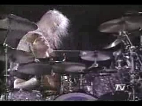 Guns N' Roses - Drum Solo by Matt Sorum feat. Duff McKagan