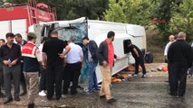 Kastamonu'da Midibüs Devrildi : 19 Yaralı!