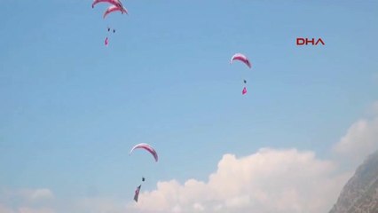 Muğla Hollywood Filmlerini Hatırlatan Zafer Bayramı Kutlaması