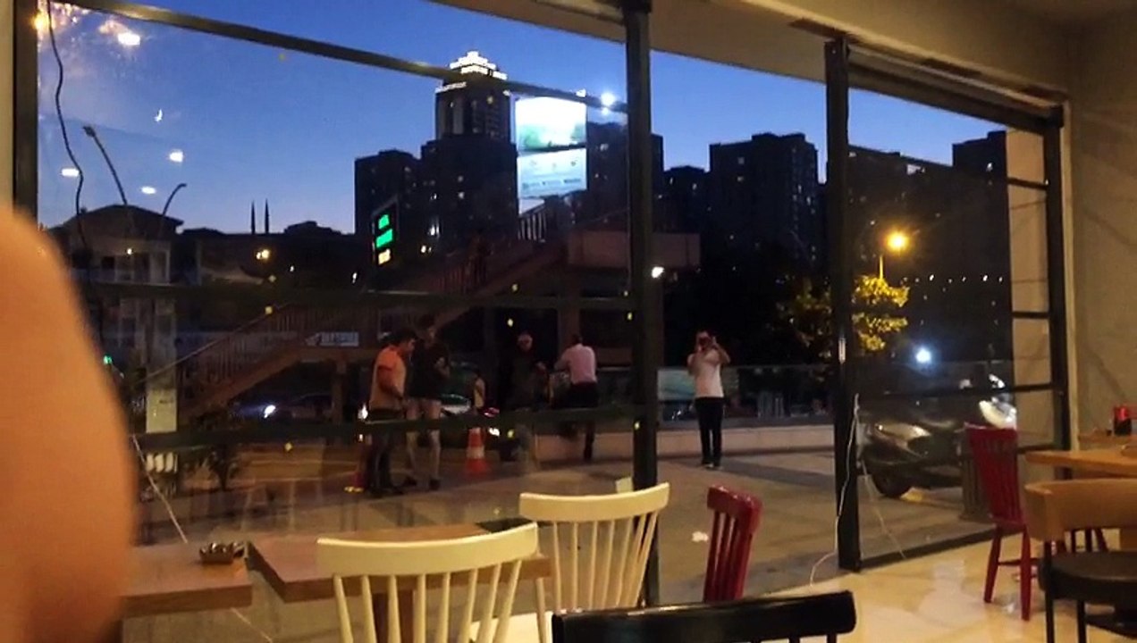 VADİ TENTE Pergola Giyotin Cam Kapı İthalat İhracat London - Istanbul - Berlin - Turkey