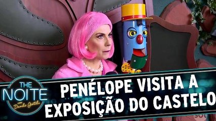 Penélope visita a exposição do Castelo Rá-Tim-Bum