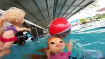 Anna and Elsa Swimming at the water park Frozen Petite Toddlers videos disney dolls Toys I