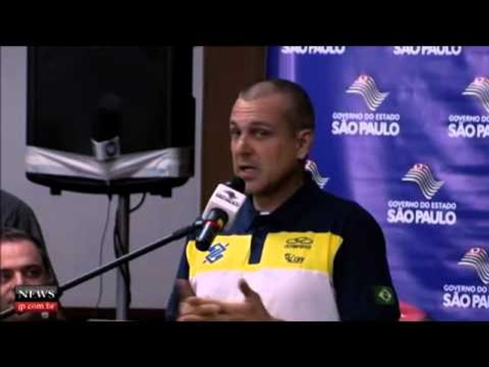 Meninas de ouro são recebidas com festa em SP e técnico agradece conquista olímpica