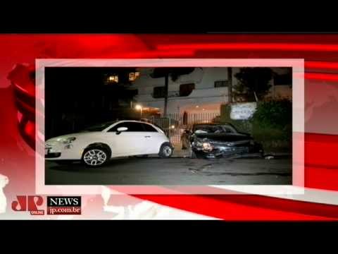 Perseguição policial termina em acidente, tiroteio e morte