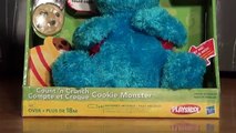 Count n Crunch Cookie Monster Toy Sesame Street Unboxing, Count him eating 3 cookies