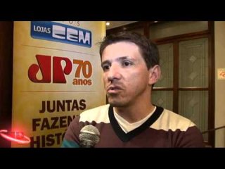 Lojas Cem 60 Anos - Juninho Paulista destaca momentos importantes de sua carreira
