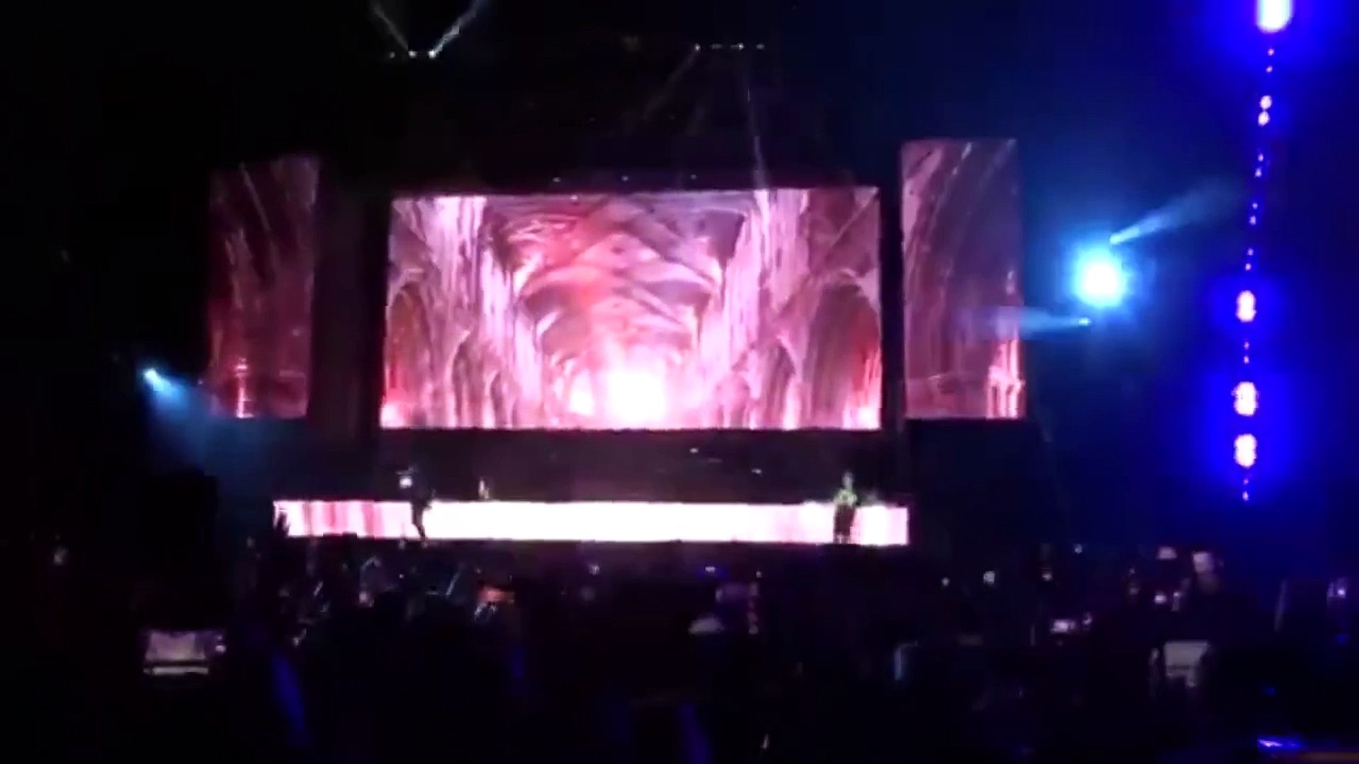 ⁣Eminem  Concert 2017