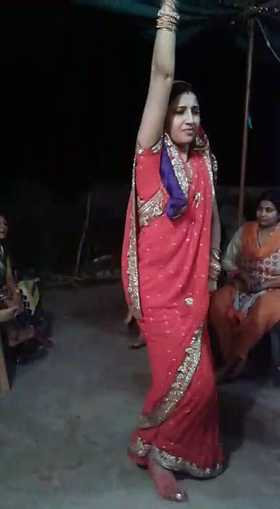 Beautiful lady dance