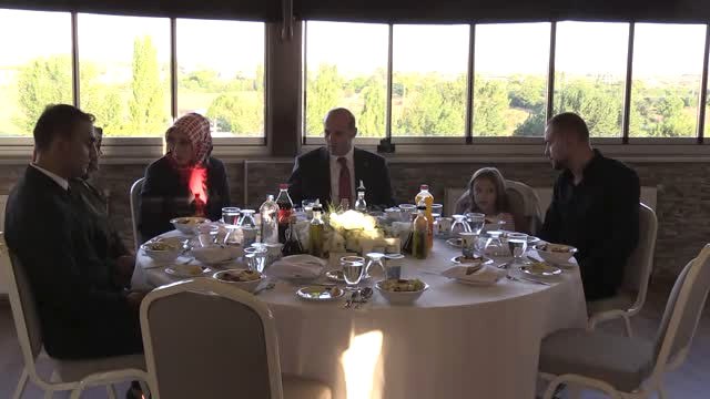 30 Ağustos Zafer Bayramı - Şehit ve Gazi Aileleri Onuruna Yemek Verildi