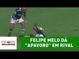 Felipe Melo dá "apavoro" em rival após desarme e causa polêmica