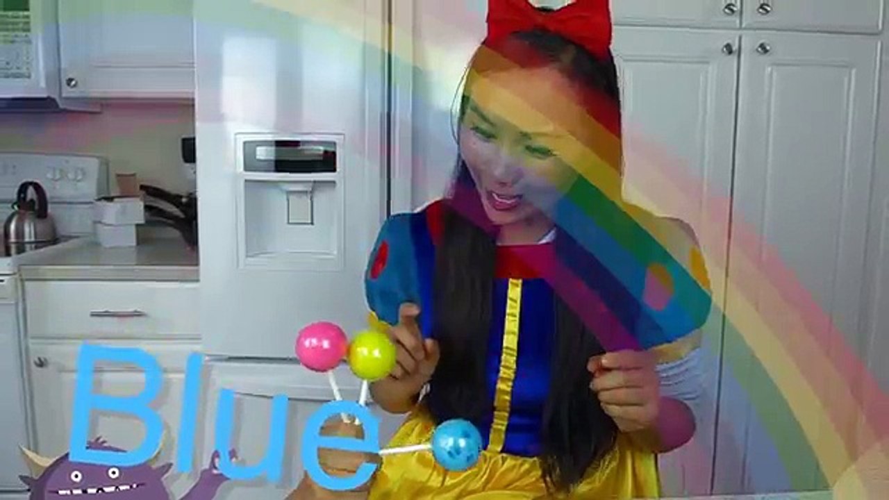 Learn Colors with Frozen Elsa & Elsa Baby magic lollilop colors