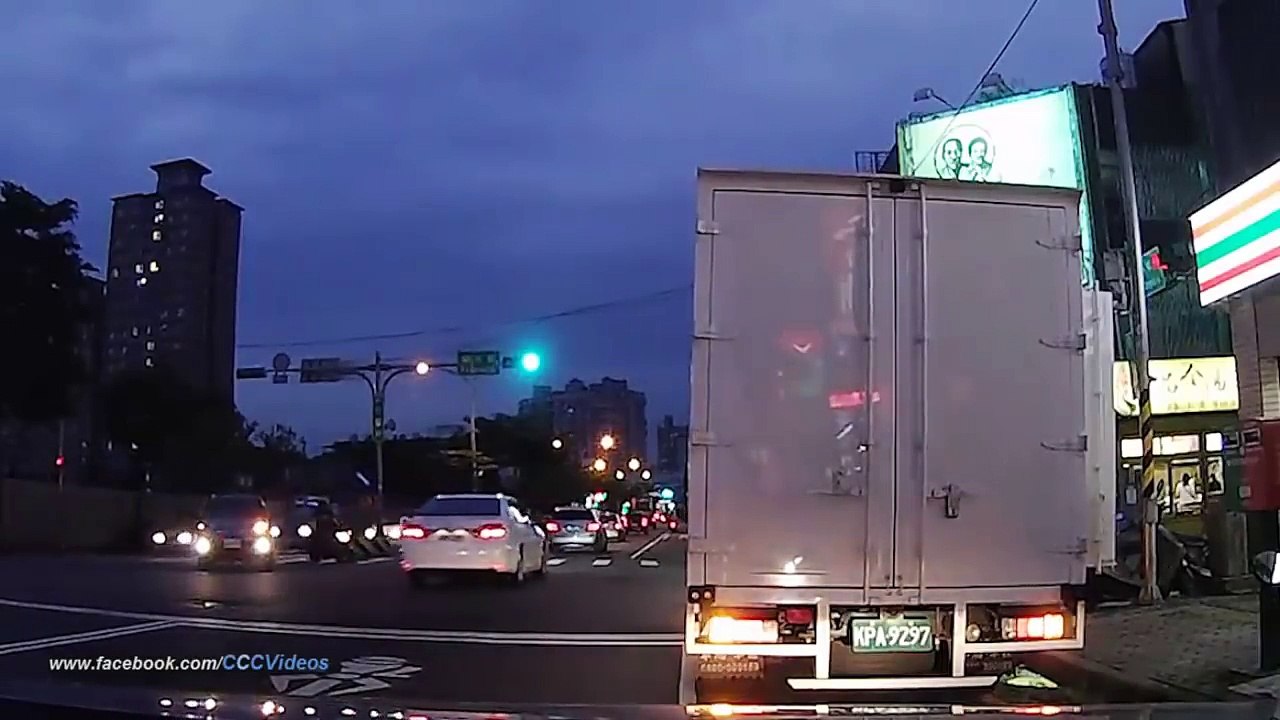 Car Crash Compilation # 71 - 2017