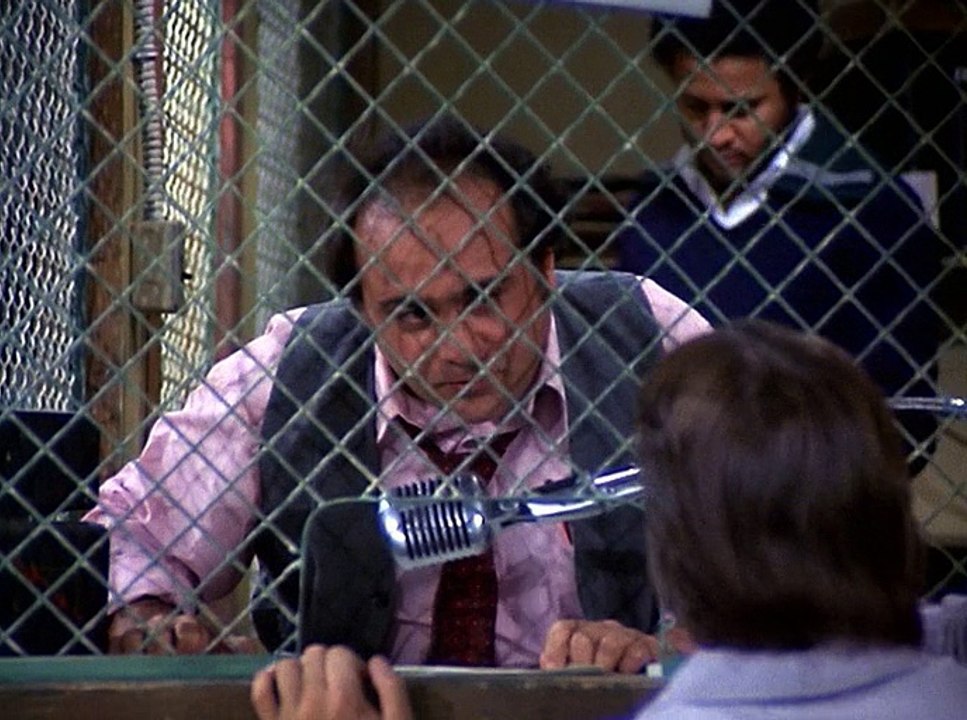 Taxi  S01E02 - Tony mit der Eisenfaust