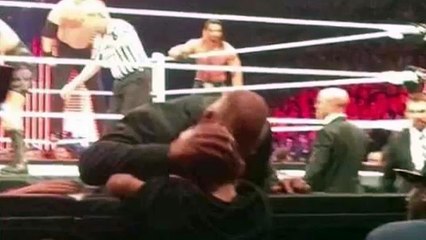 10 WWE Wrestlers Who Broke Character On Live TV