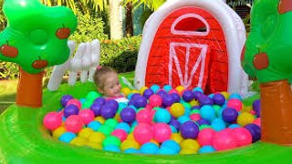 Bad Baby play in the Colors pool with colours balls Nursery Rhymes Songs for babies and toddlers