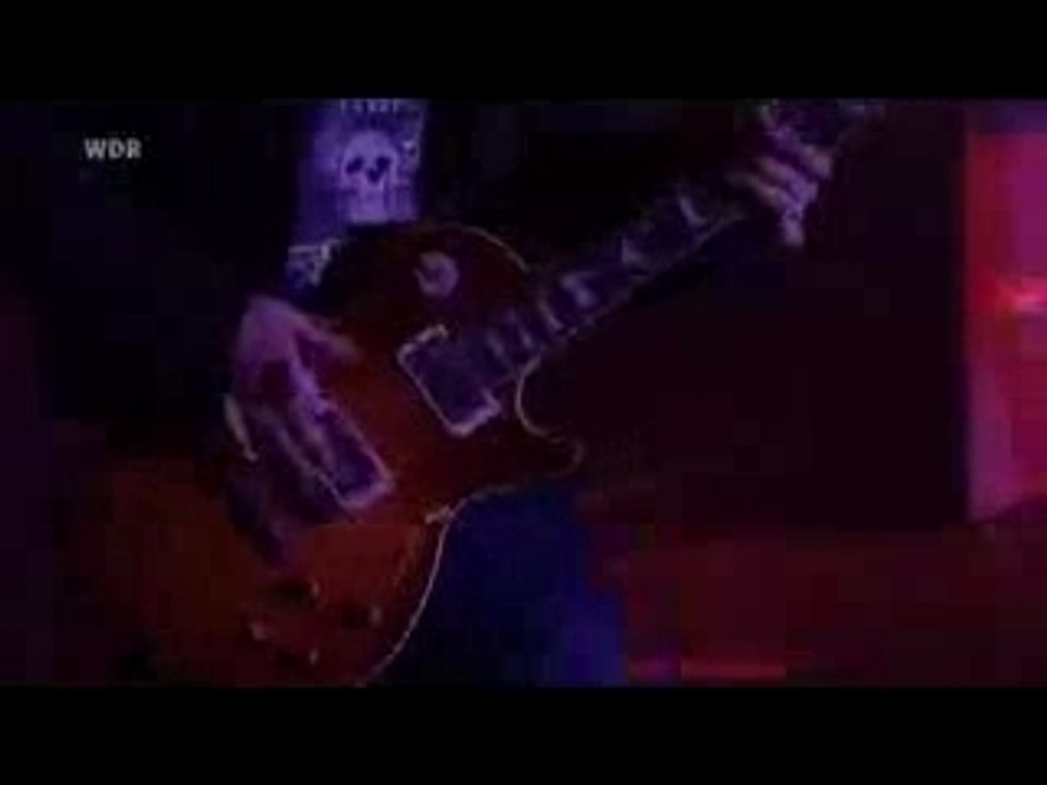 Guns N' Roses - Knocking on a heavens door