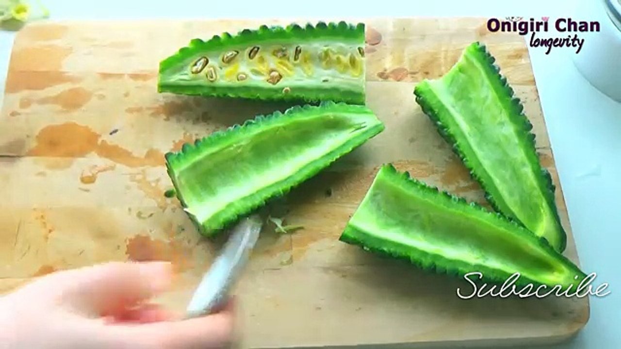 Amer vert Comment jus faire faire à Il Avantages de Smoothie melon karela melon amer amer |