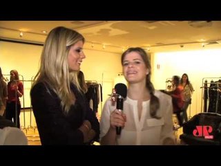 Lala Rudge mostra sua nova coleção de lingerie e dá dicas do que usar